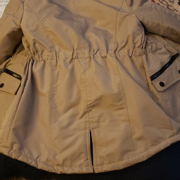 Jacket - Picture 4 of 4